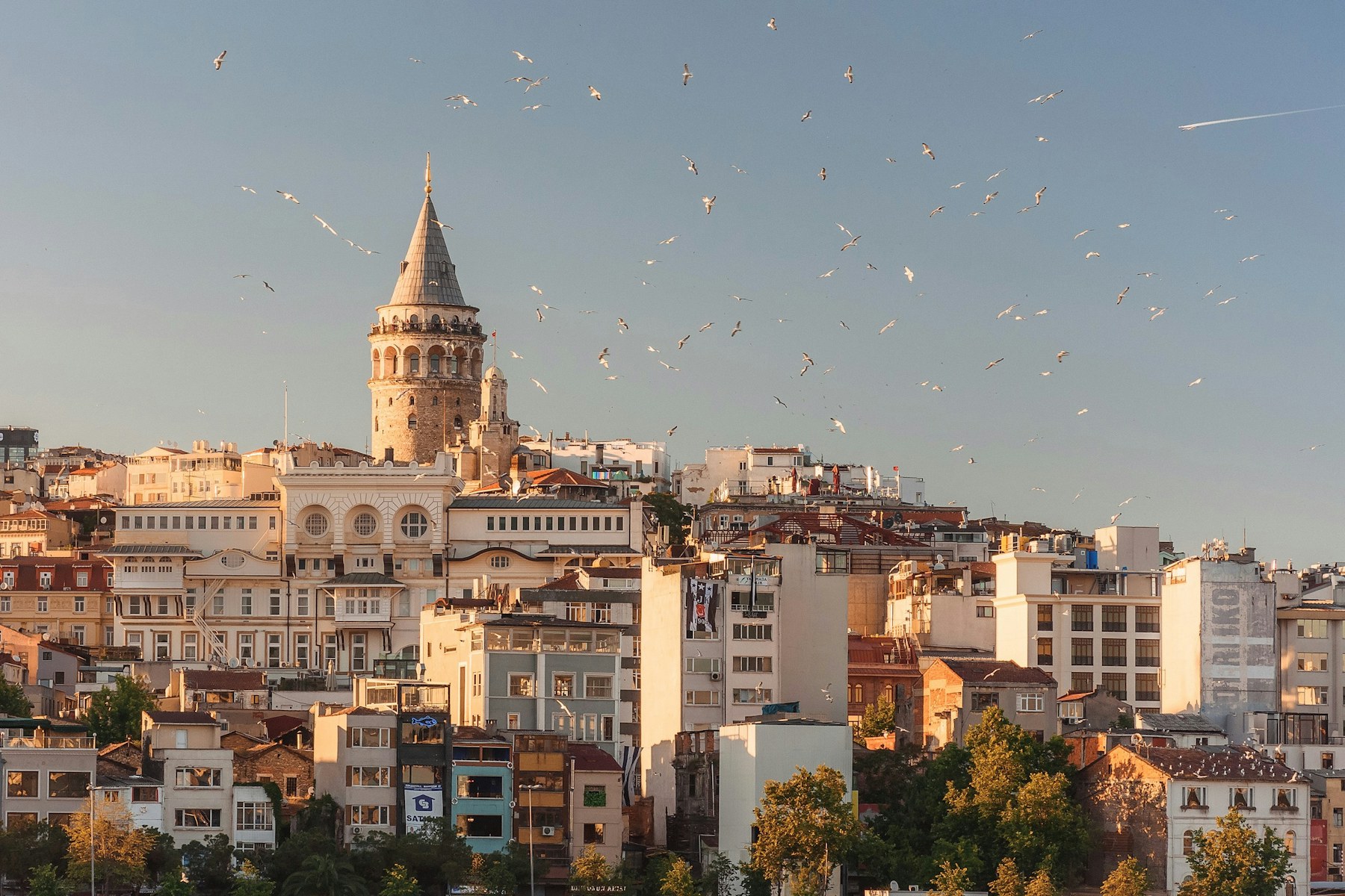 Turkey Expat Guide 2026: Residence Permit, Renting, Healthcare, Banking and Legal Risks